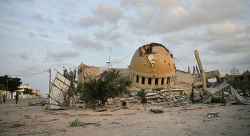 İsrail acımadan saldırıyor: Camileri hedef aldılar