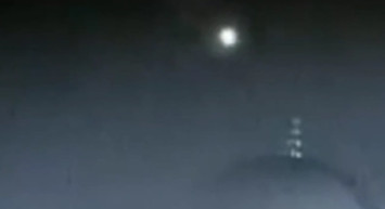 İstanbul’da hareketli anlar: Meteor düşüşü kayıt altına alındı