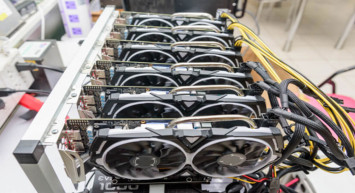 İstanbul'un Fatih İlçesinde 73 Kripto Para Üretim Makinesi Ele Geçirdi