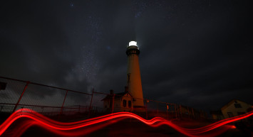 Kaliforniya’da gökyüzü şöleni! İzleyenler meteor yağmurunun büyüsüne kapıldı!