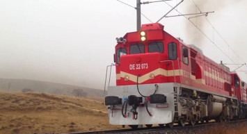 Makinist Treni Durdurup Alışveriş Yapmaya Gitti