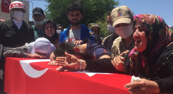 Mardin Gözyaşları İçinde Hatay Şehidi Halit Altun'a Veda Etti