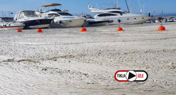 Marmara Denizi'ndeki Deniz Salyası Yakından Görüntülendi: Betonla Kaplı Gibiydi