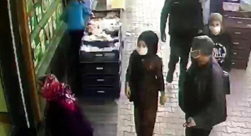 Mersin'de Aynı Kızla 2 Farklı Ailenin Oğulları Nişanlandı!