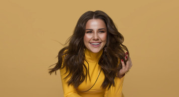 Merve Özbey İlk Kez Bebeğinin Yüzünü Gösterdi!