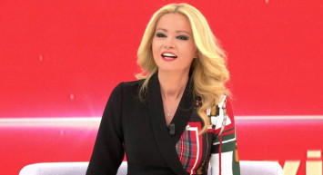 Müge Anlı'nın Bileğine Ne Oldu?