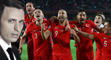 Mustafa Sandal, Derya Uluğ, Eypio'nun Birlikte Yaptıkları A Milli Takım Marşı Yayımlandı!