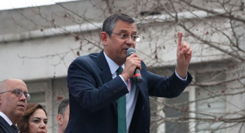 Özgür Özel'den Ramazan ayı gafı: Mitingdekiler neye uğradığını şaşırdı