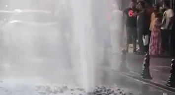 Pendik’te Korku Dolu Anlar!  İSKİ Borusu Patladı O Anlar Kaydedildi