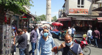 Şanlıurfa’da Vatandaşlar 40 Derece Havaya Dayanamadı