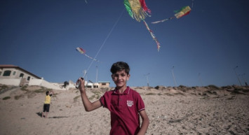 Savaş'ın Ortasında Umut! Gazze'de Çocuklar Uçurtma Uçurdu