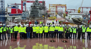 Selçuk Bayraktar TB3’ün Yuvası TCG ANADOLU’ya Ziyaret Gerçekleştirdi