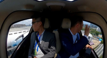 Sürücüsüz Drone Taksi 2 Yolcuyla Uçuş Gerçekleştirdi