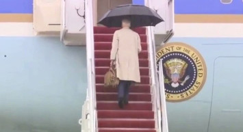 Taze Başkan Joe Biden Uçağa Binemiyor!