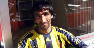 Fenerbahçe amigosu Galatasaray bayrağını indirmek için 29. kata çıktı