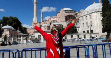 Karar Sonrası Ayasofya Önünde Toplanmalar Başladı