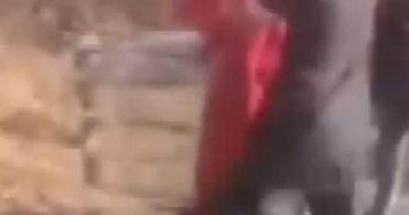 Rusya'da Kız Öğrencilerin Kavgası Kamerada