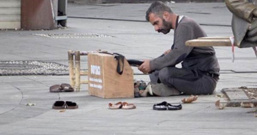 Sokağa Çıkma Yasağını Duymayan Boyacı Müşteri Bekledi