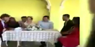 Depreme Nikah Masasında Yakalandılar!