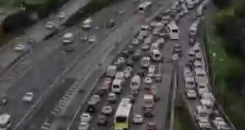 İstanbul’da Tatil Dönüşü Trafik Havadan Görüntülendi