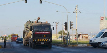 Sınır Hattına Askeri Araç Sevkiyatı