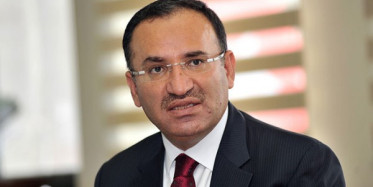 Bekir Bozdağ: Türkiye Sınırında Bir Terör Devletine İzin Verilmesini Beklemek Akıl kârı Değil