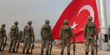 Sınır Mahallesinde Taşla 100 Metrekarelik Türk Bayrağı Yaptı