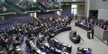 Alman Vekiller PKK Paçavrası Taktı! Skandal Afrin Açıklaması Yaptı .