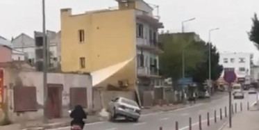 3 saniyelik drift kaldırımda son buldu! Sosyal medya sallandı