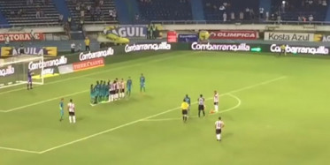 34 Yaşındaki Kaleci Frikikten Gol Attı