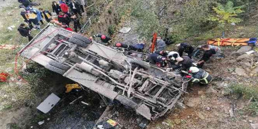 4 Öğrencinin Hayatını Yitirdiği Kocaeli’deki Servis Kazasının Kamera Kayıtları Ortaya Çıktı