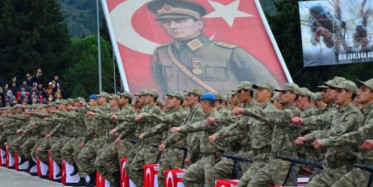 Sivas'ta Acemi Birliğindeki Yemin Töreninde Duygu Dolu Anlar Yaşandı