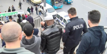 Senegal Uyruklu 2 Kişi Metrobüste Bir Kadını Taciz Etti