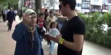5 Dil Bilen Teyze Muhabiri Şaşkına Çevirdi