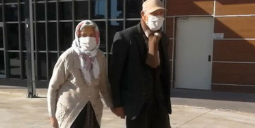 65 Senelik Evli Çift İkinci Doz Aşılarına El Ele Gitti