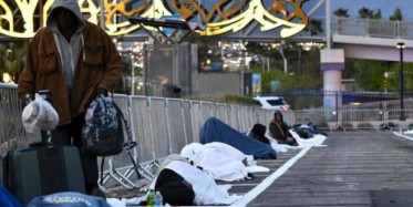 ABD'de Evsizler Açık Otoparkta Karantinaya Alındı