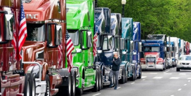 ABD’de Tır Sahiplerinden Beyaz Saray Önünde Gösteri