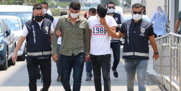 Adana'da Aracıyla Kaza Yapan Arkadaşından Hasar Masrafını İstedi