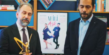 Afili Aşk En İyi Romantik Komedi Dizisi Seçildi