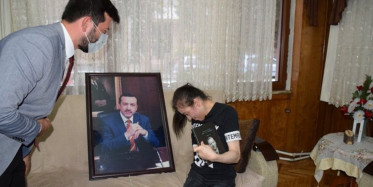 AK Partili Gençler, Cumhurbaşkanı Erdoğan Hayranı Engelli Genci Sevindirdi