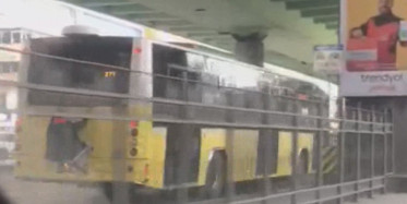 Akbil Basmamak İçin Öyle Bir Şey Yaptı Ki Görenlerİ Hayrete Düşürdü