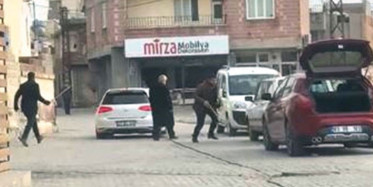 Akrabalar Birbirine Pompalı Tüfekle Saldırdı
