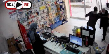 Eczane Personeli Yaşlı Adamı Sokağa Attı