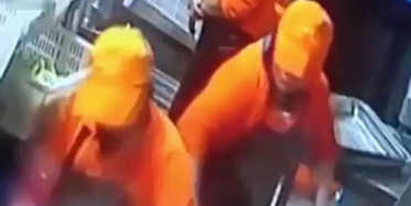 Kaynar Suyu Arkadaşının Yüzüne Döktü!