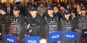 Ankara'da İzinsiz 1 Mayıs Gösterisi Yapan Örgütlere Müdahale Edildi