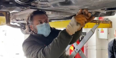 Ankara'da Otomobilin Motor Kısmından Yavru Kediler Çıktı