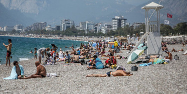 Antalya ve Muğla Sahilleri, Tam Kapanmanın Ardından Hareketlendi