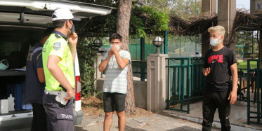 Antalya’da Sigara Almaya Çıktık Yalanını Polis Yemedi