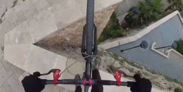 Antalyalı Gençler Kaleiçi Surlarında Bisiklet Sürdü