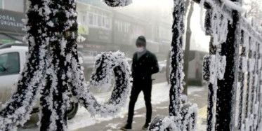 Ardahan'da Donduran Soğuk